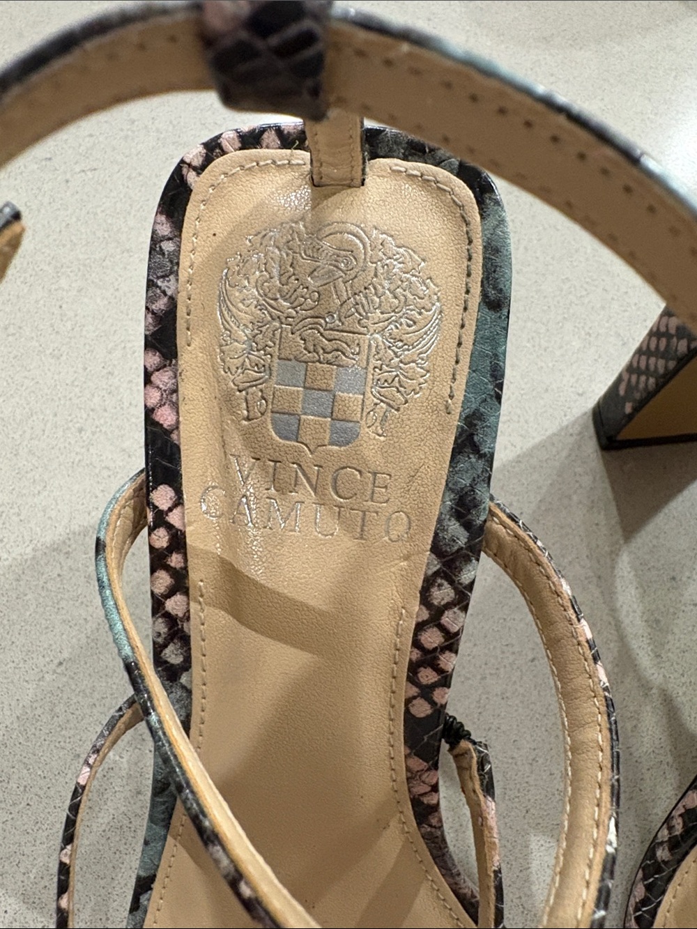 Vince camuto snake skin pink black blue criss cross 3.75” heels 7 worn once - Picture 3 of 7